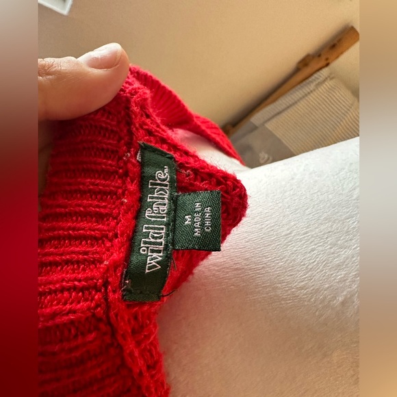 Red crop knit sweater - Picture 2 of 3